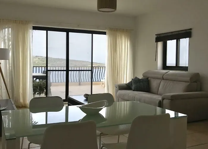 Sea View * St. Paul's Bay